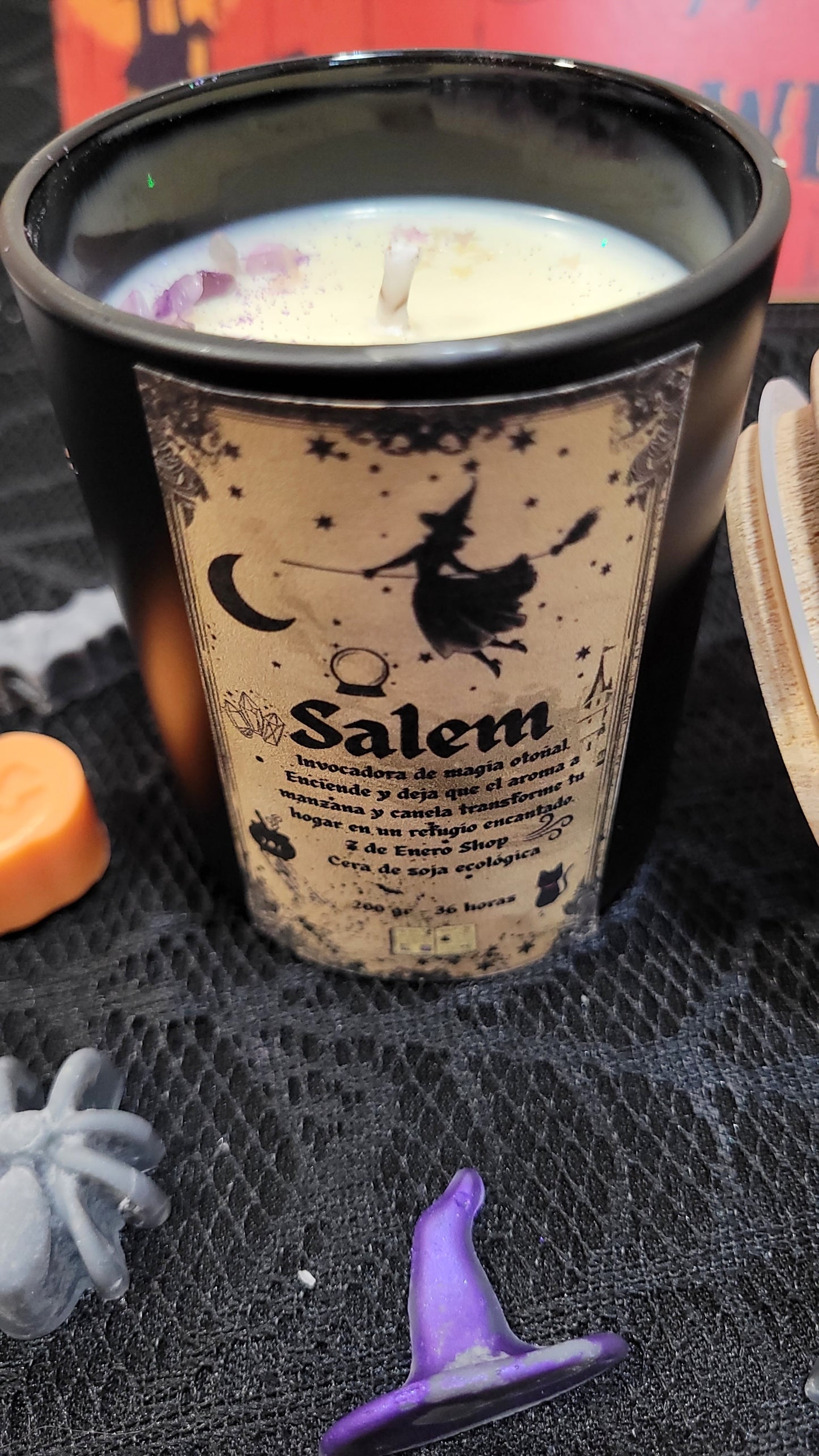 Vela Salem